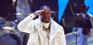 First MTV VMA Performers Come with Sabrina, Busta