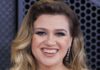 Kelly Clarkson’s Love Lifestyles Nonetheless Plagued Through ‘Overwhelming’ Time table