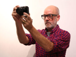 Michael Stipe Struts On ‘Hen’ Theme Music