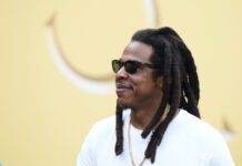 Newly Umlauted JAŸ-Z Set For Roots Picnic