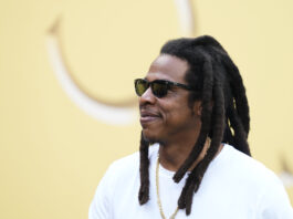 Newly Umlauted JAŸ-Z Set For Roots Picnic