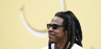 Newly Umlauted JAŸ-Z Set For Roots Picnic