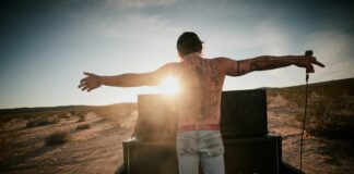 PARTY CRASHER – SPIN