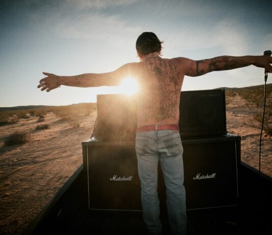 PARTY CRASHER – SPIN