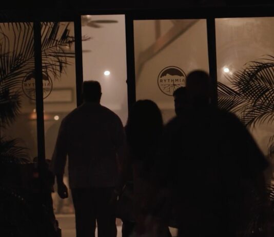 A Veteran, a Financial institution Robber, and an Eyebrow King All Stroll Right into a Retreat Middle