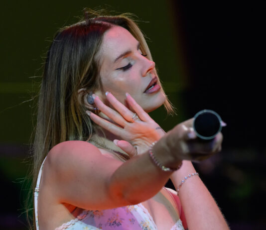 Lana Del Rey Unveils ‘007 First Gentle’ Theme Music