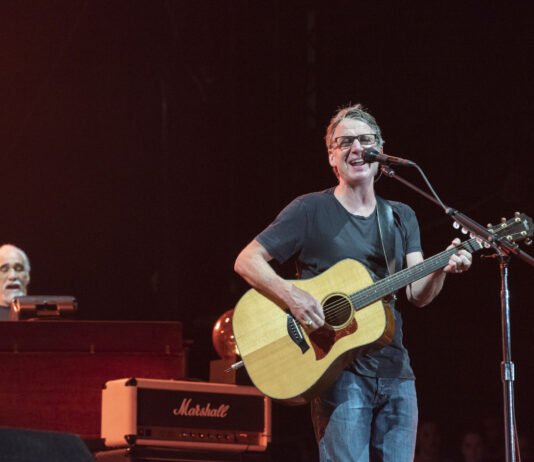 Stone Gossard Talks Loosegroove On ‘Lipps Carrier’