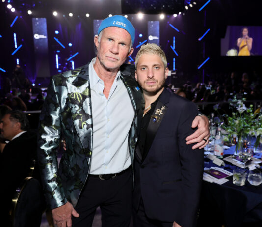 Chad Smith Drumming With Paul McCartney On ‘SNL’