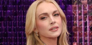 Lindsay Lohan Lovers Divided Over Dramatic New Glance