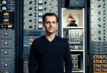 Like Father, Like Son: Dweezil Zappa Celebrates 20 Years of Frank Zappa Reside