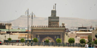 Paris des Arts: Particular version in Fez, Morocco