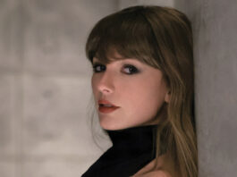Replace: Taylor Swift Tremendous-Sizes ‘Showgirl’